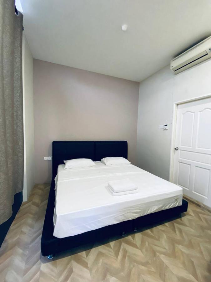 Z Hotel Malacca Bagian luar foto