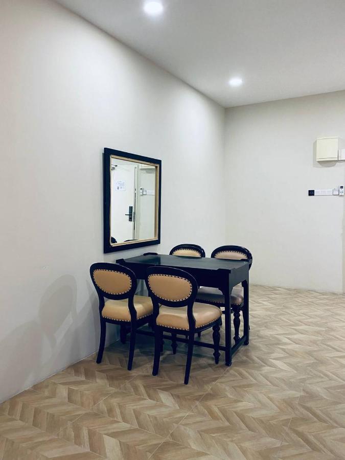 Z Hotel Malacca Bagian luar foto